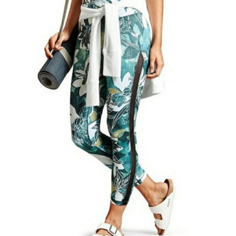 Athleta Tropical Chaturanga Leggings/Tights